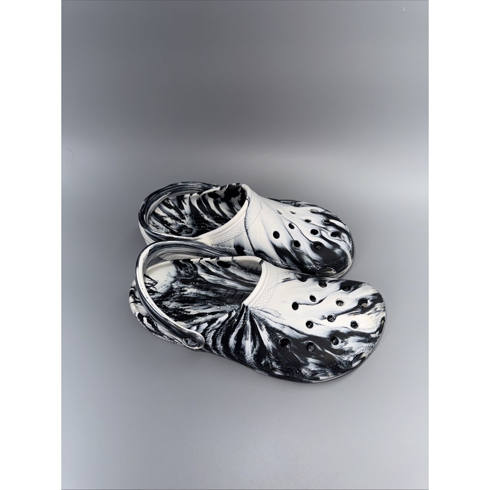 Crocs Women's Classic‎ Marbled Clogs, Size 7 Men 9